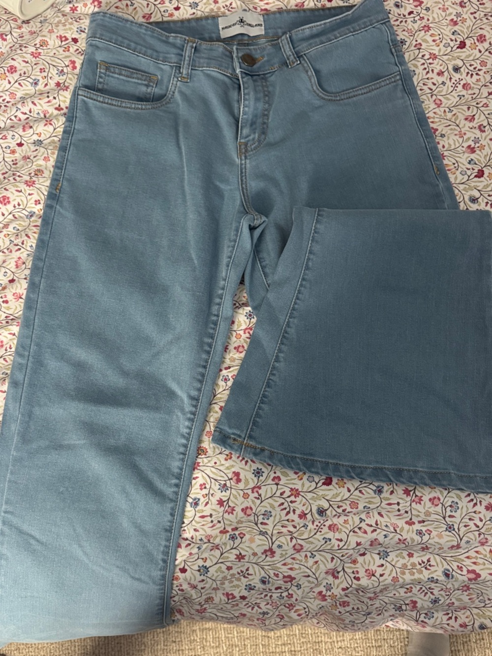 Men's Wide-Leg Jeans in Light Blue - Casual Flare Style
